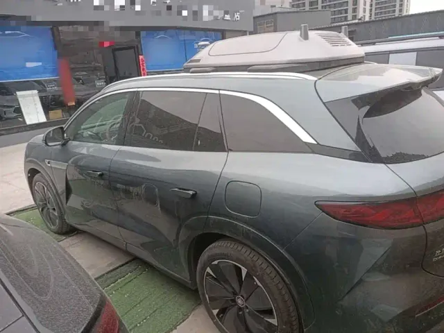 BYD Tang L — Фото автомобиля 4