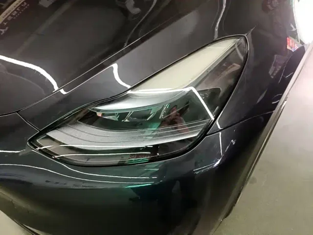 Tesla Model Y — Фото автомобиля 23