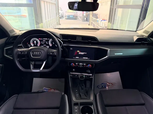 Audi Q3 — Фото автомобиля 5