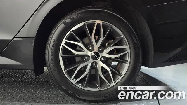 Kia K5 — Фото автомобиля 6
