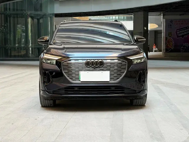 Audi Q4 e-tron — Фото автомобиля 2
