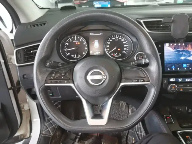 Nissan Qashqai — Фото автомобиля 10