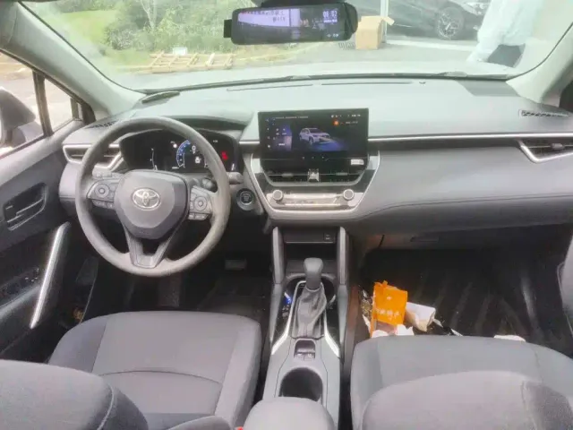 Toyota Corolla Cross — Фото автомобиля 12