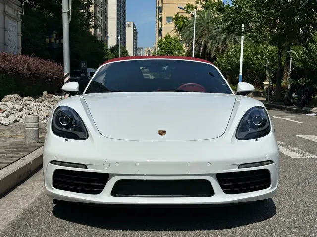 Porsche 718 — Фото автомобиля 2