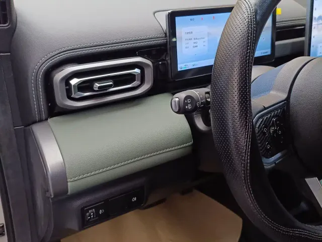 Baojun Yep Plus — Фото автомобиля 11