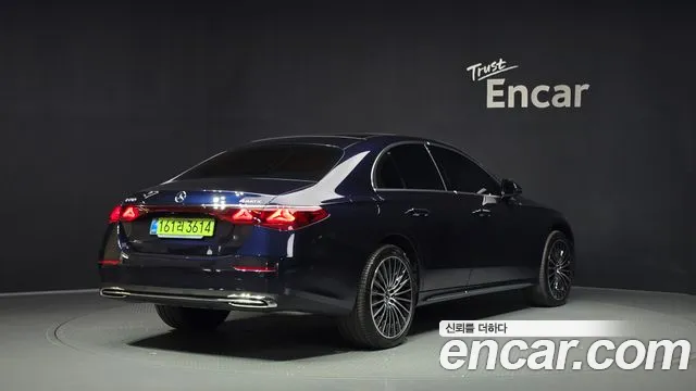 Mercedes-Benz E-Class W214 — Фото автомобиля 2
