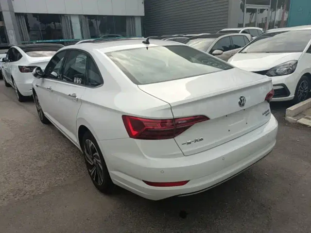 Volkswagen Sagitar — Фото автомобиля 4