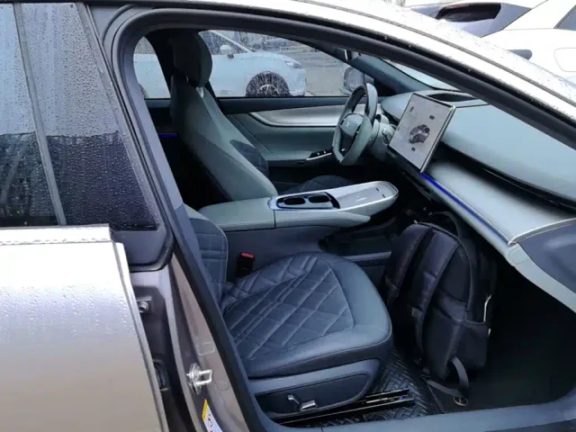 Changan Qiyuan A07 — Фото автомобиля 24