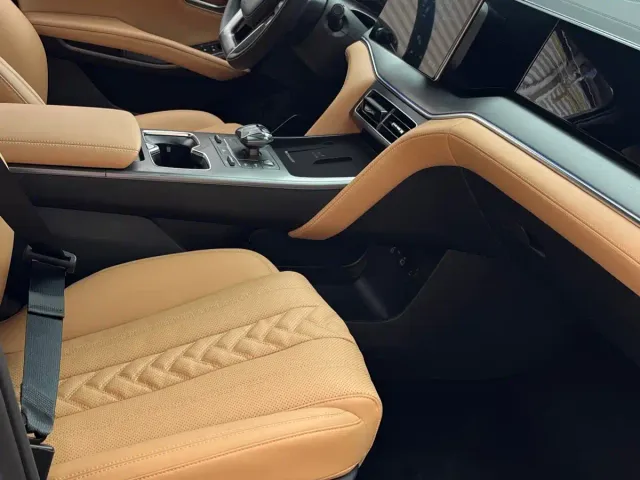 BYD Song L DM-i — Фото автомобиля 12