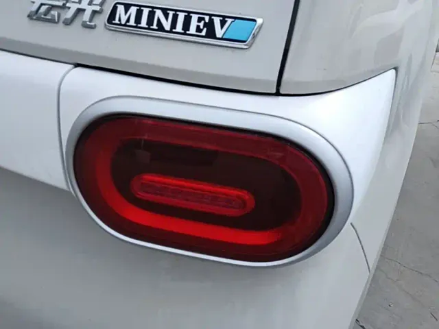Wuling Hongguang Mini EV — Фото автомобиля 7
