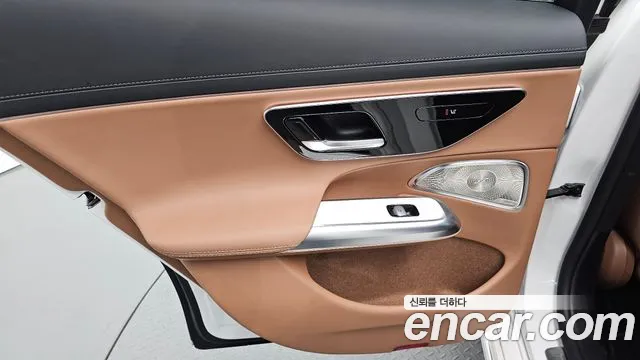 Mercedes-Benz E-Class W214 — Фото автомобиля 14