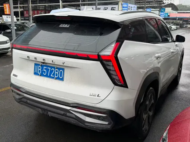 Geely Boyue L — Фото автомобиля 9