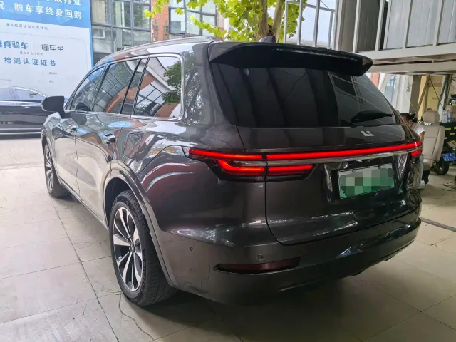 Li Auto ONE — Фото автомобиля 8