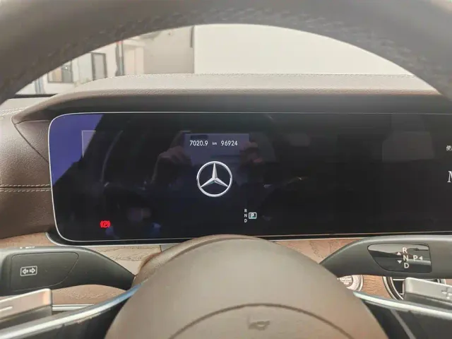 Mercedes-Benz Mercedes-Benz E-Class 2022 E 260 L Sport 4MATIC — Фото автомобиля 16