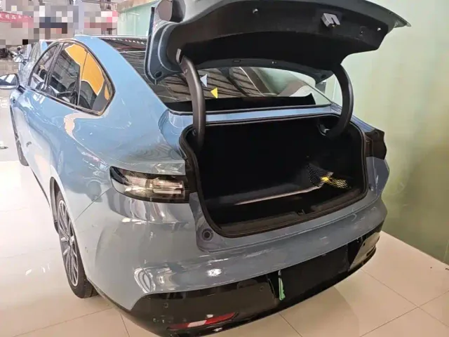 Leapmotor B01 — Фото автомобиля 18