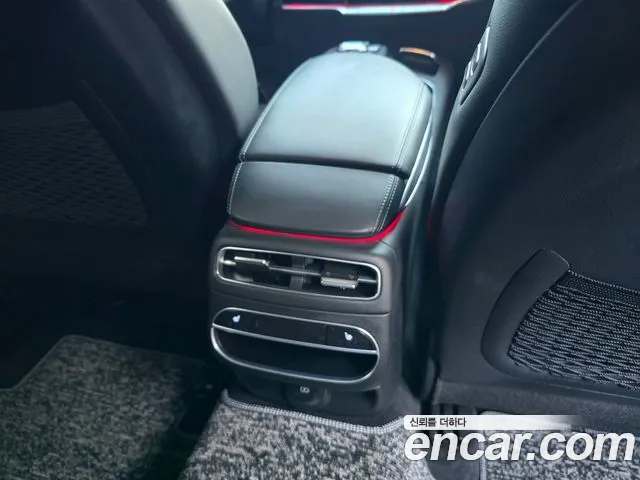 Genesis GV70 — Фото автомобиля 6