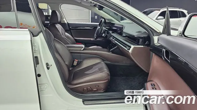 Hyundai Grandeur GN7 — Фото автомобиля 11