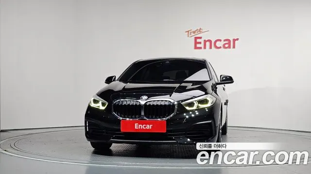 Фотография автомобиля — BMW 1-Series