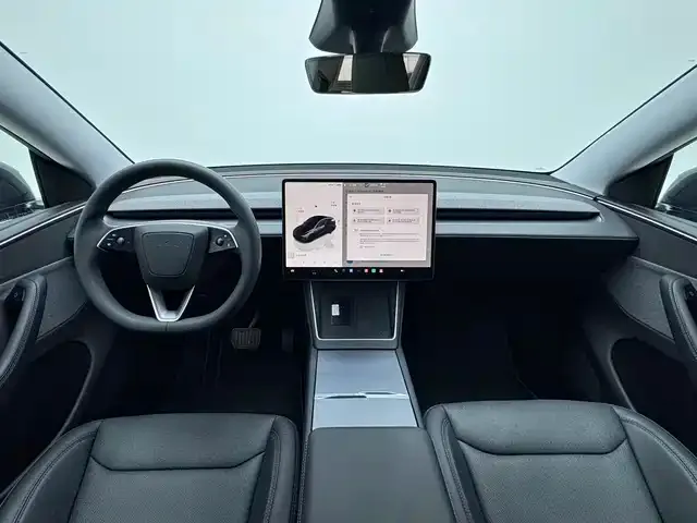 Tesla Model Y — Фото автомобиля 5