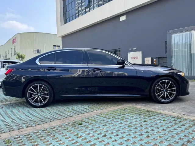 BMW 3 Series — Фото автомобиля 8
