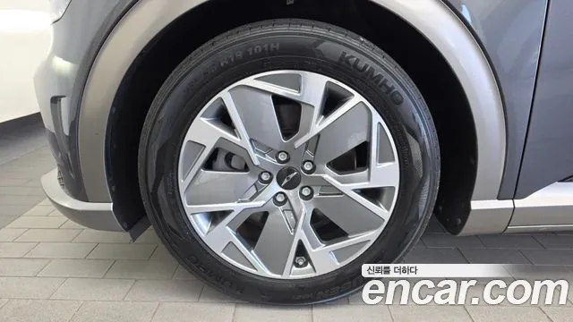 Genesis GV60 — Фото автомобиля 5