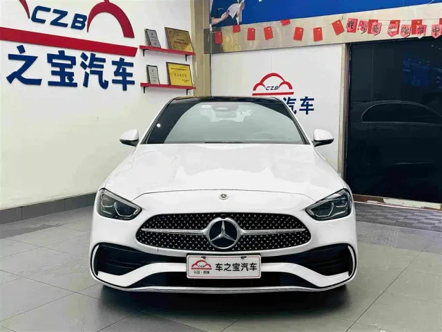 Mercedes-Benz C-Class — Фото автомобиля 3