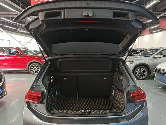Volkswagen ID.3 — Фото автомобиля 14