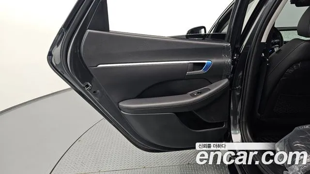 Hyundai Sonata — Фото автомобиля 14