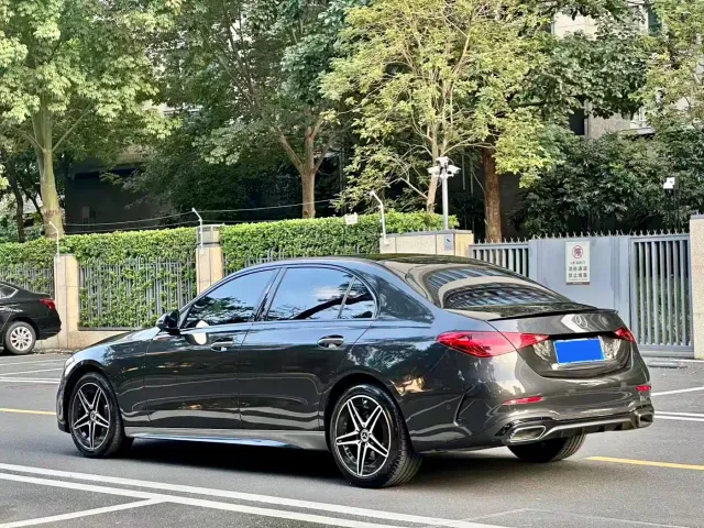 Mercedes-Benz C-Class — Фото автомобиля 4