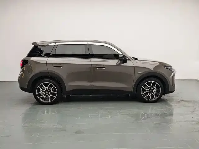 Leapmotor A10 — Фото автомобиля 8