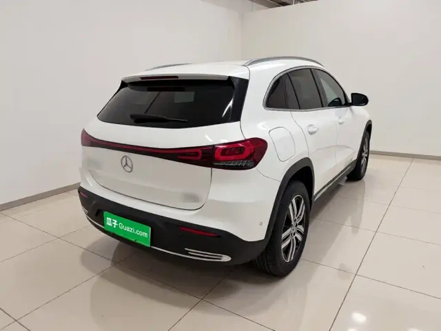 Mercedes-Benz EQA — Фото автомобиля 4