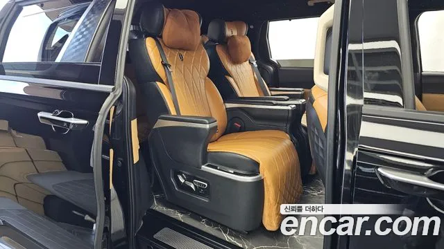 Kia Carnival Generation 4 — Фото автомобиля 18