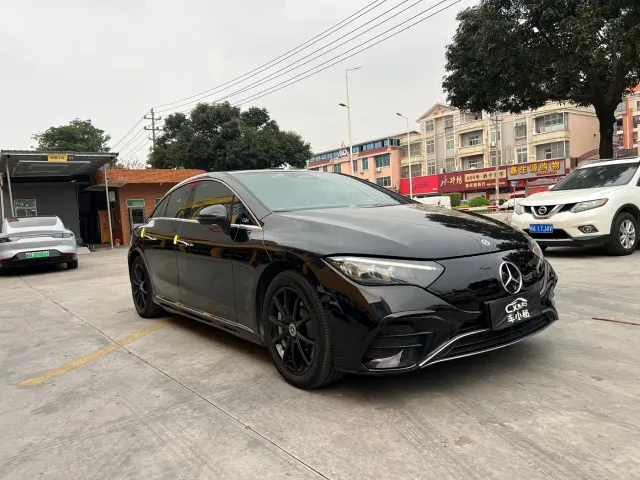 Фотография автомобиля — Mercedes-Benz EQE