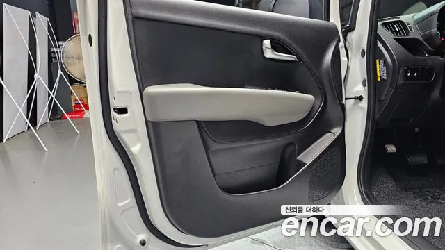 Kia RAY Новый Kia Ray Signature — Фото автомобиля 24