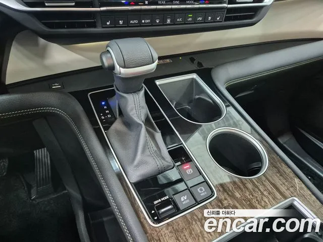 Toyota Sienna 4th Gen — Фото автомобиля 10