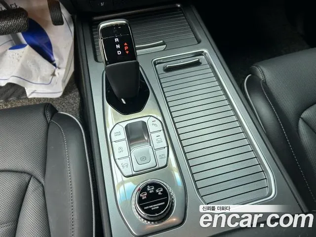 KG_Mobility_Ssangyong Rexton Rexton Arena Дизель 2.2 4WD — Фото автомобиля 14