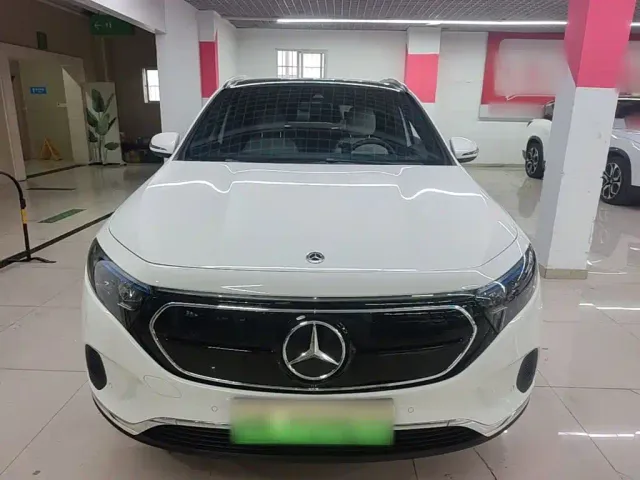 Mercedes-Benz EQA — Фото автомобиля 2