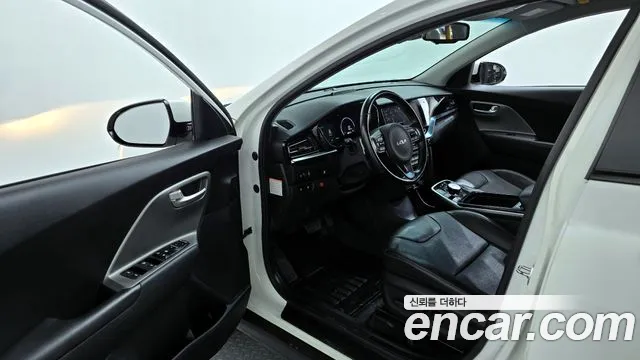 Kia Niro Niro Plus Light (Такси) — Фото автомобиля 10