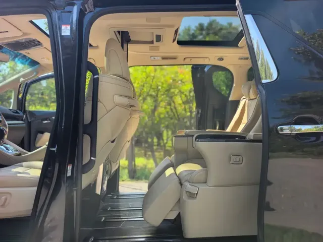 Toyota Vellfire 2021 Crown Hybrid 2.5L HV Supreme Edition — Фото автомобиля 24