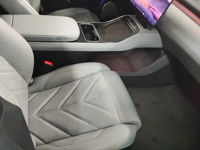 Nio ET5 Touring — Фото автомобиля 9