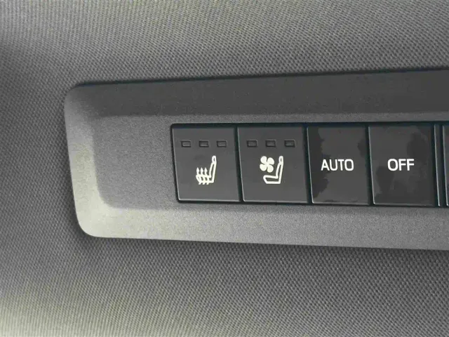 Toyota Granvia — Фото автомобиля 16