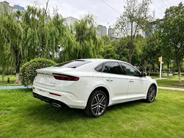 Geely Xingrui — Фото автомобиля 6