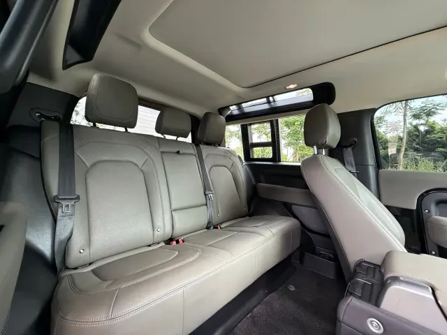 Land Rover Defender — Фото автомобиля 9