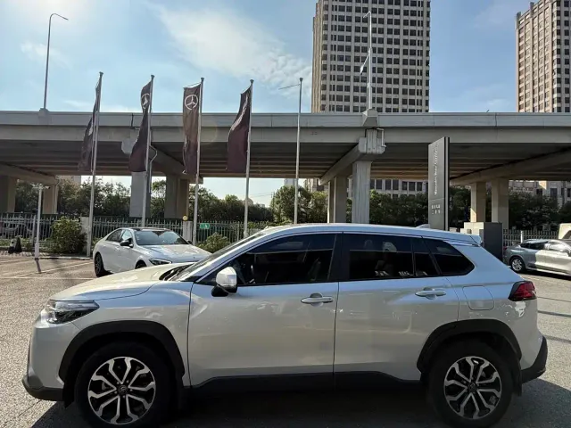 Toyota Frontlander — Фото автомобиля 3