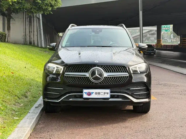 Mercedes-Benz GLE-Class — Фото автомобиля 2