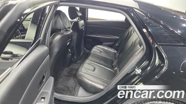 Hyundai Avante CN7 — Фото автомобиля 11