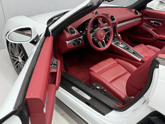 Porsche 718 — Фото автомобиля 26