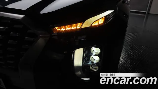 Hyundai Palisade Palisade Дизель 2.2 2WD — Фото автомобиля 14