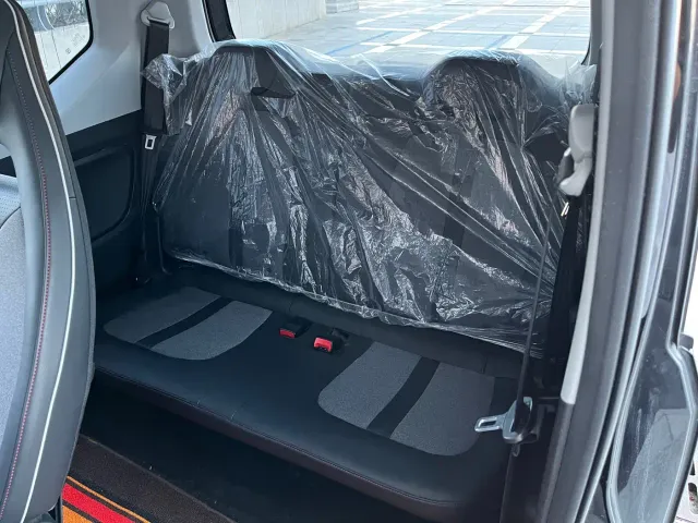 Wuling Hongguang Mini EV — Фото автомобиля 12