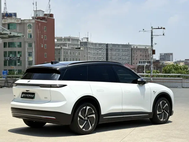 Nio ES6 — Фото автомобиля 9